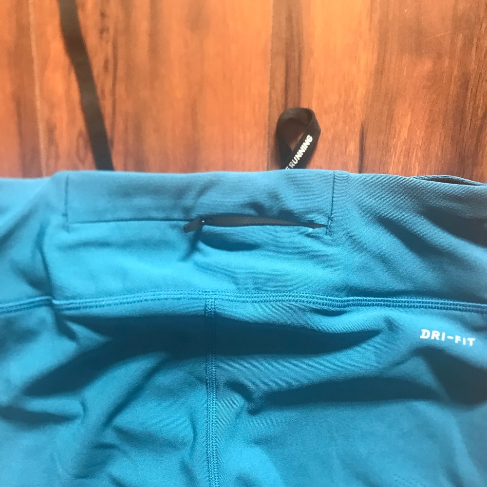 🇸 🇴 🇱 🇩 - Picture 6 of 6